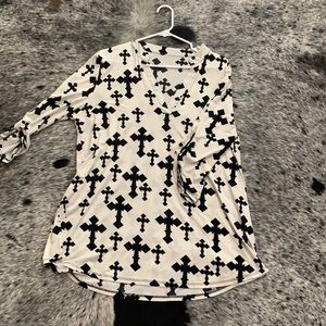 Cross 3/4 sleeve top